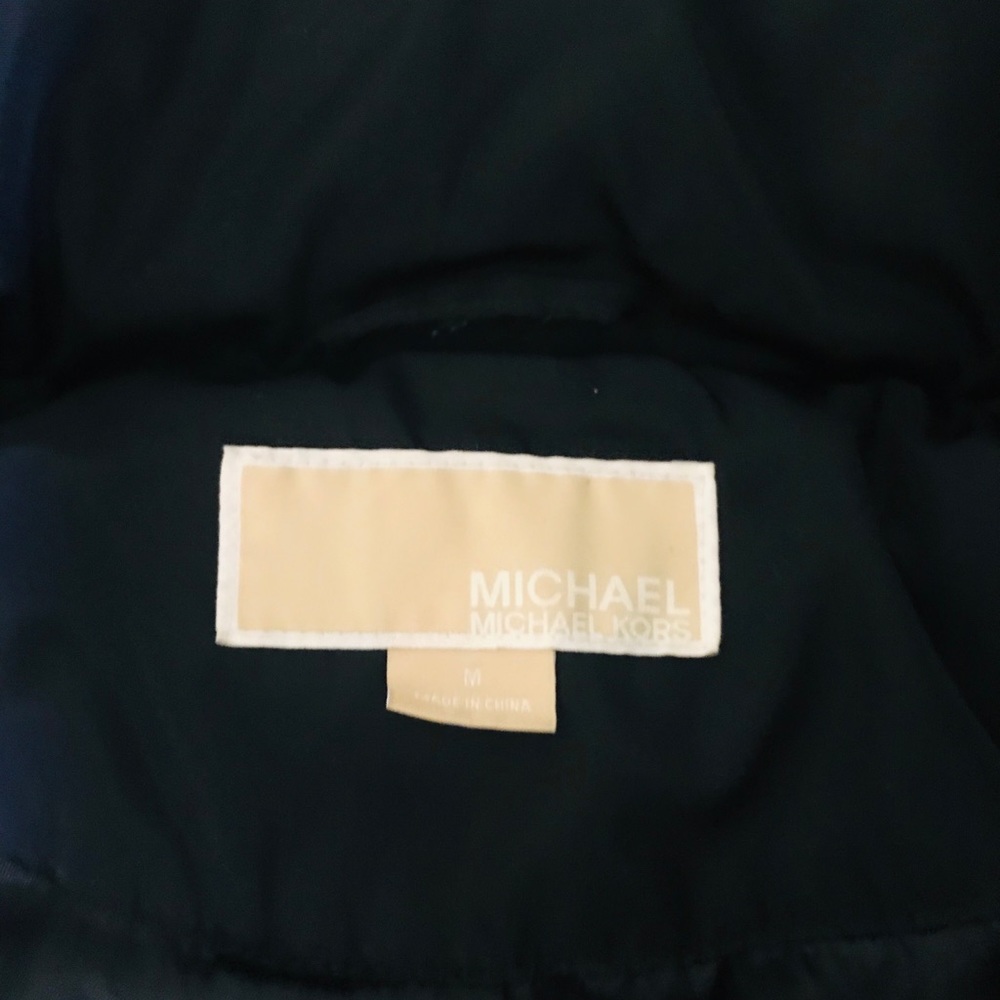 Michael Kors puffer coat. Navy color - Picture 2 of 4